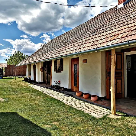 Bakonyi Kis-lak Bakonykoppány
